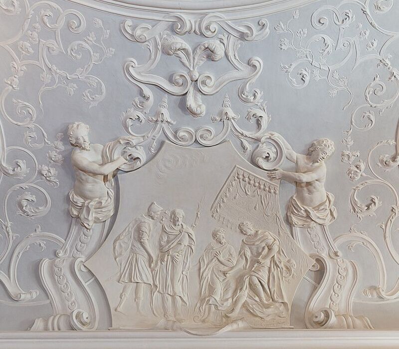 © Residenz zu Salzburg, State Rooms, Photo by Stürzenbaum Stucco medallion – The imprisonment of the philosopher Callisthenes