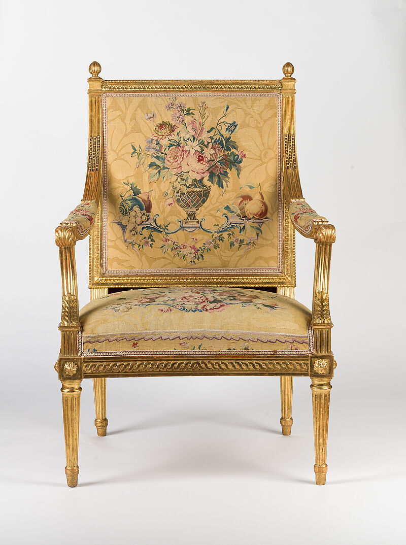 Armsessel im klassischen Louis XVI Stil gold