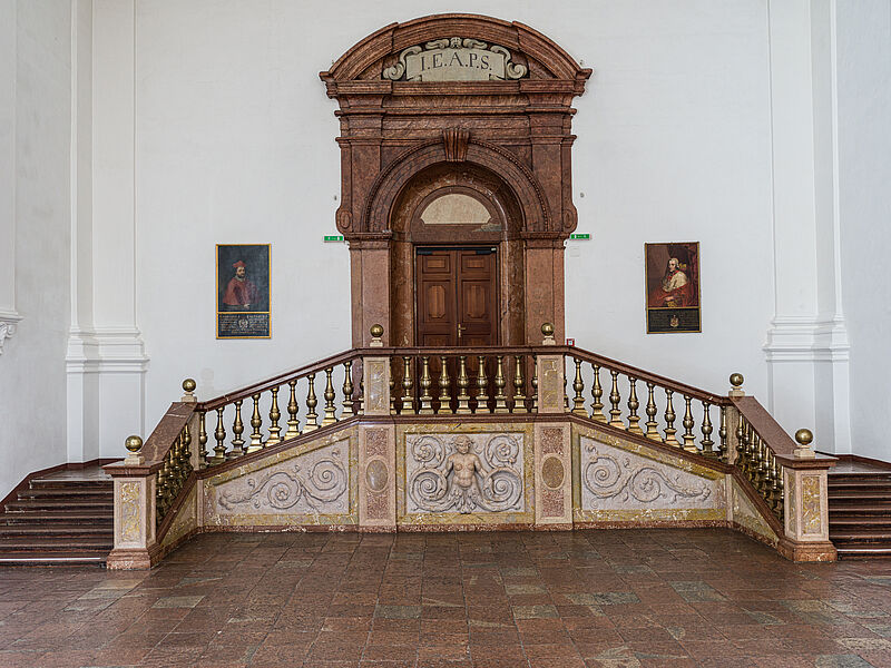 Marmorportal Carabinierisaal zum Kaisersaal