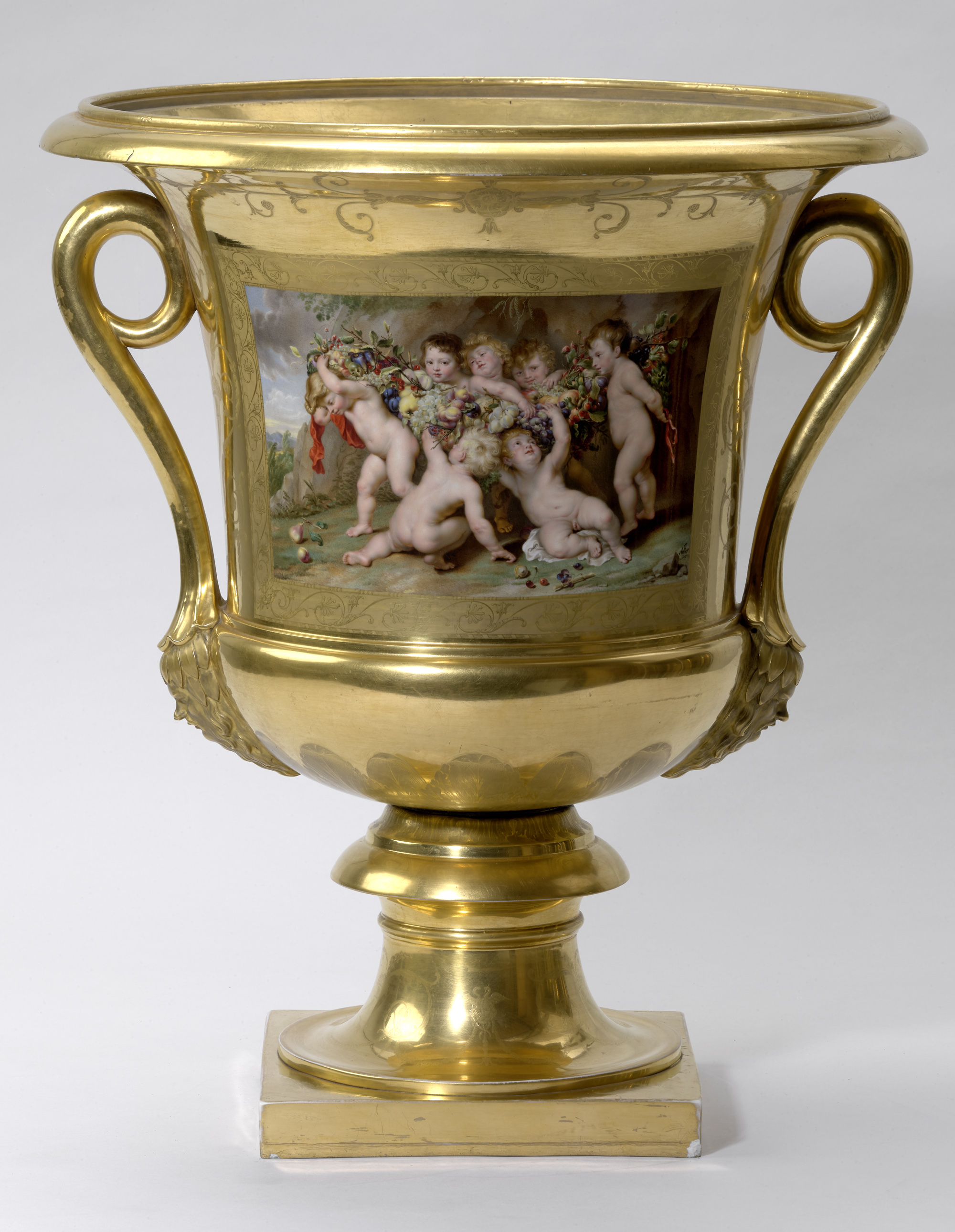 Nymphenburger Vase mit Gemäldekopien
