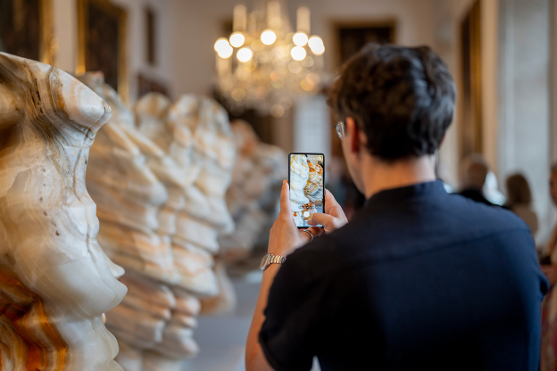 Eröffnung "Tony Cragg: Zeiten" © DQS/Huber/Bildrecht, Wien 2025