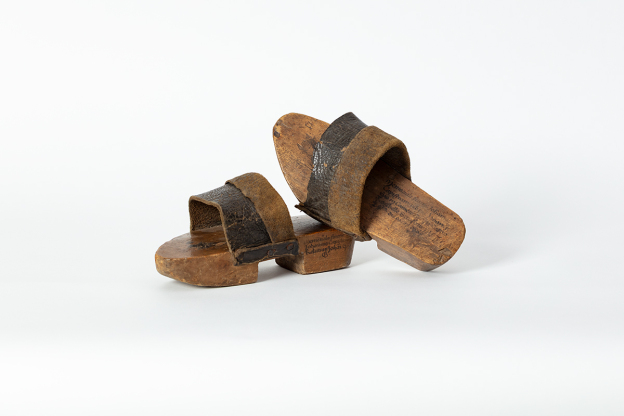 Wooden slippers of St John of Capistrano, 1451, Wien, Franziskanerkloster © ROTFILTER GmbH, Wien