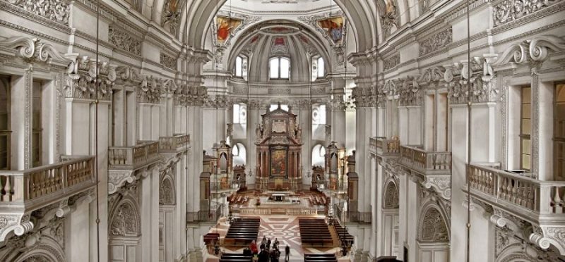 Innenansicht des Doms DomQuartier Salzburg