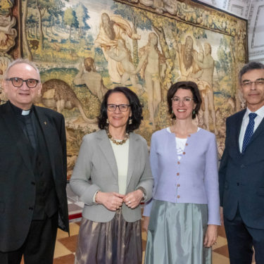 Veranstaltung Feierliche Eröffnung der Ausstellung: Paradise Lost. Die Tapisserien des Salzburger Doms im DomQuartier Salzburg