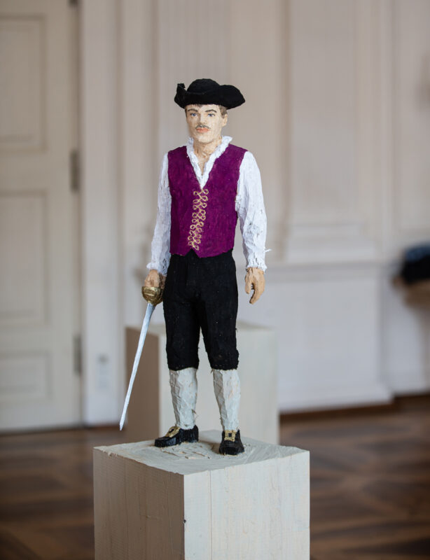 Stephan Balkenhol, Là ci darem la mano …, Don Giovanni © Stephan Balkenhol, Bildrecht, Wien 2026, Stürzenbaum